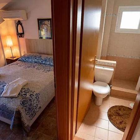 Villa Oasis With Private